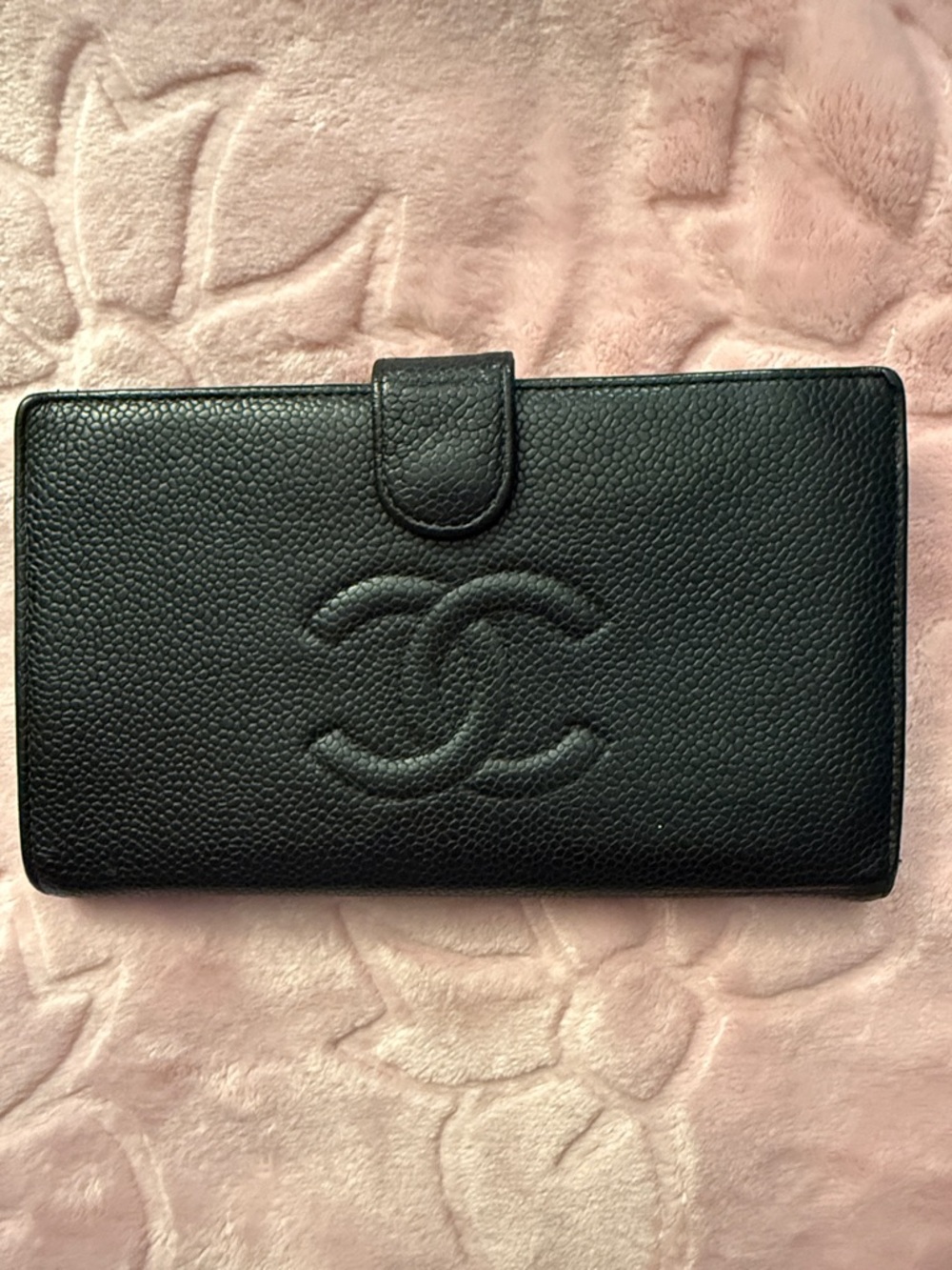 Authenticated CHANEL Black Caviar Leather Long Card Holder with Embossed CC